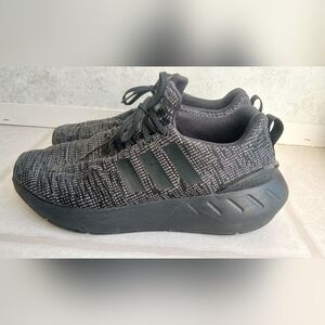 Adidas Men's Black Knit Sneakers